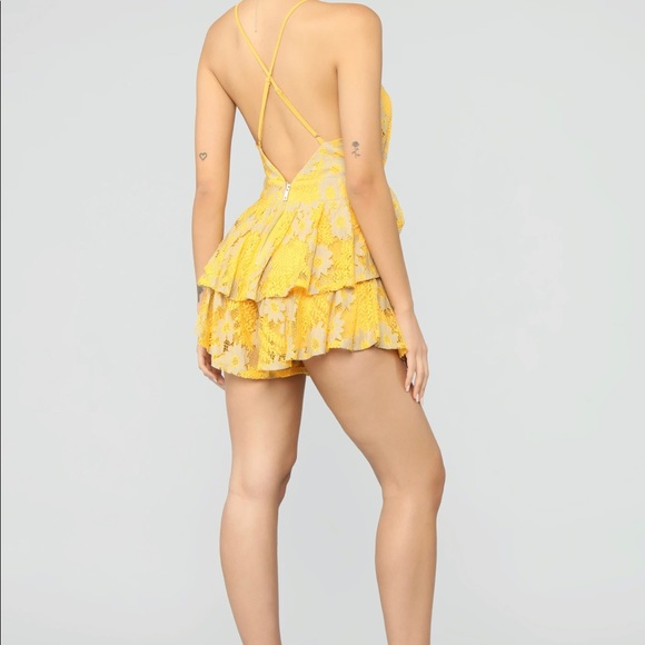 FASHION NOVA
Field Of Daisies Lace Romper - Picture 2 of 4